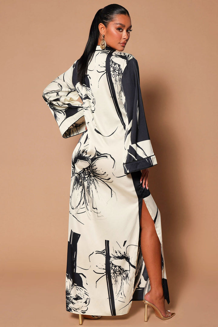 Larisa Kaftan Maxi Dress - Black/White