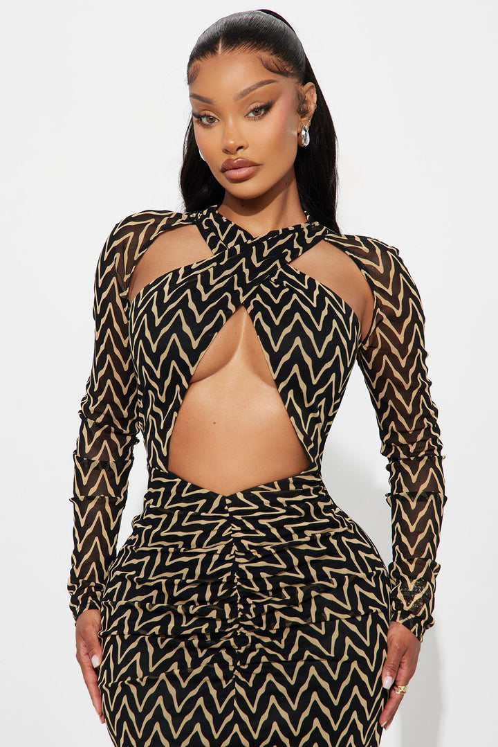 Mally Mesh Maxi Chevron Dress - Black/combo