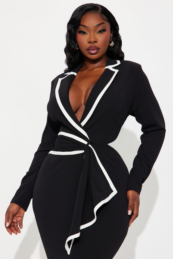 Scouter Collared Maxi Dress - Black/White