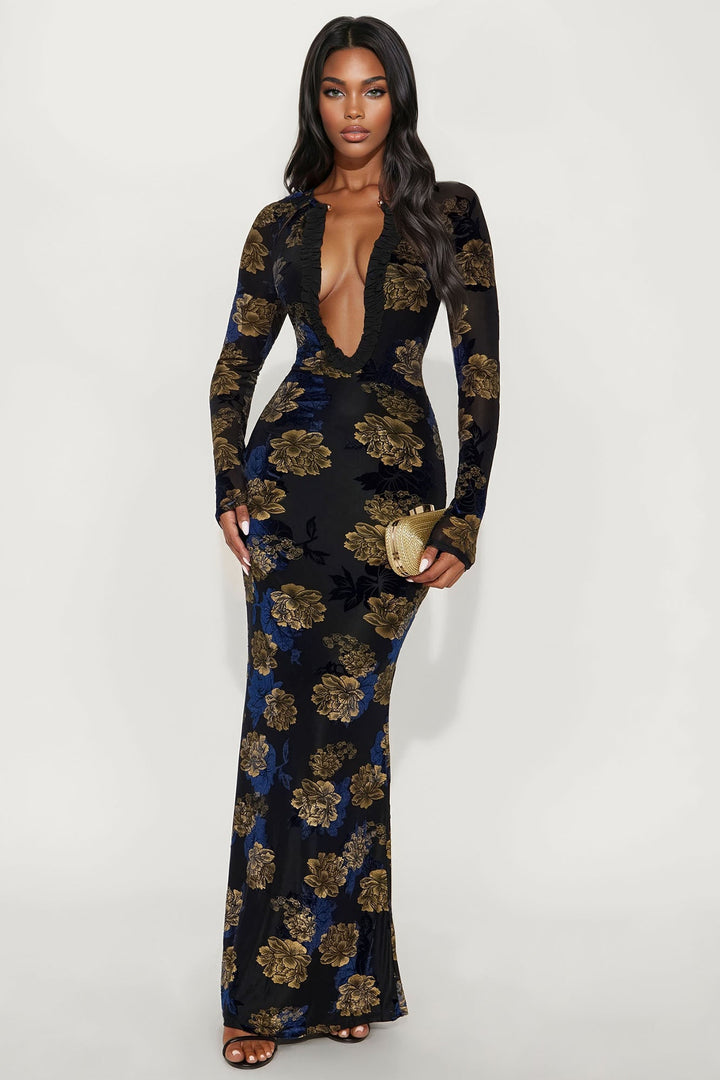 Don't Know Her Flocked Maxi Dress - Black/combo