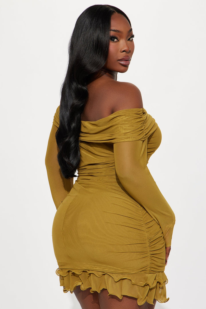 Tessa Mesh Off Shoulder Mini Dress - Chartreuse