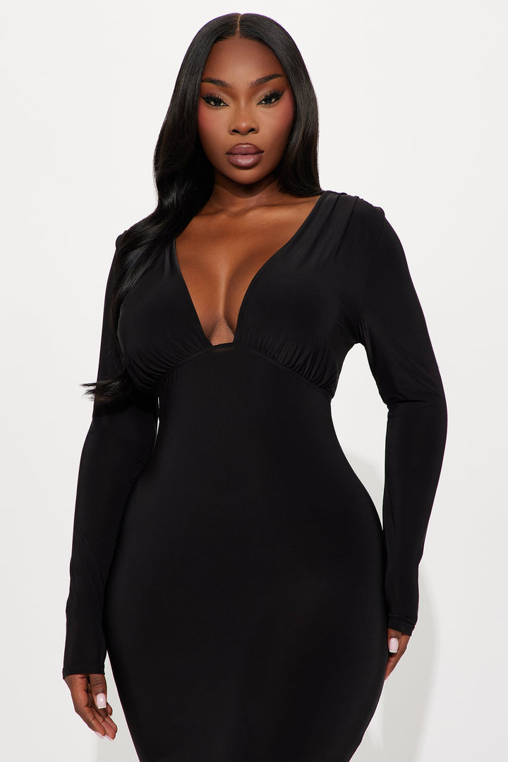 Taylor Long Sleeve Venezia Maxi Dress - Black