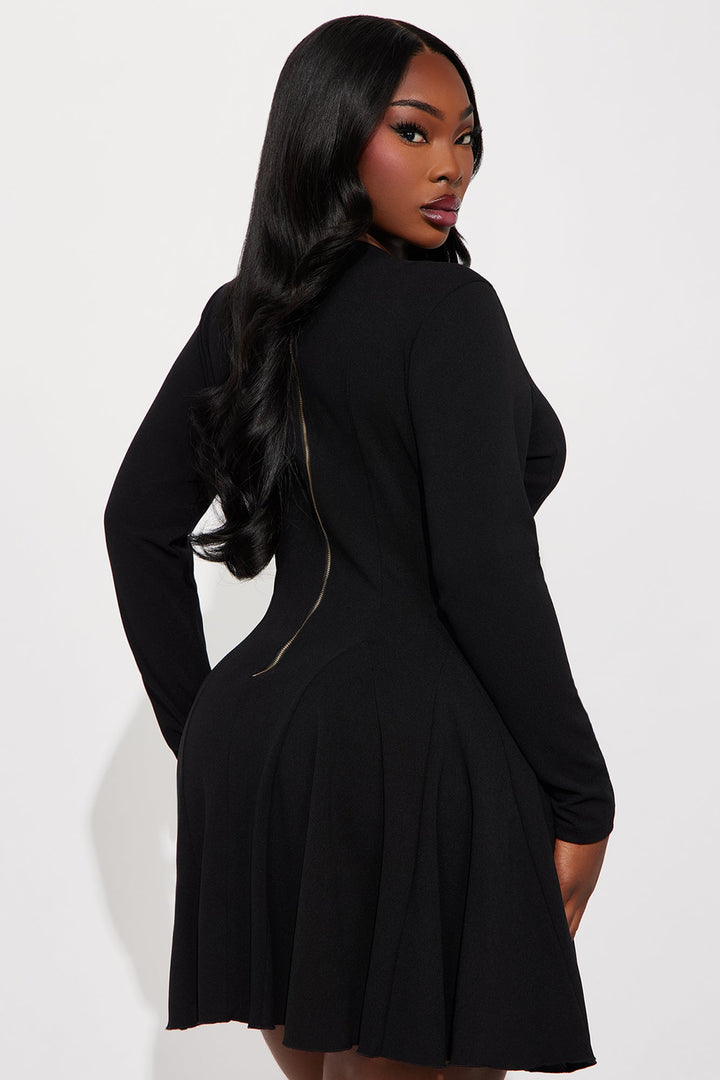 Queen Vibes Crepe Long Sleeve Mini Dress - Black
