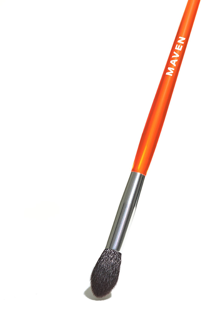 Maven Pro Artistry Eyeshadow Blending Brush - Orange/Silver