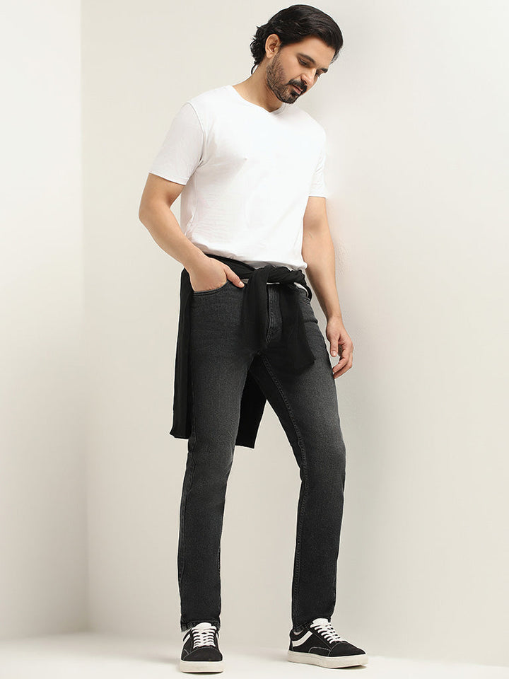 WES Casuals Black Relaxed-Fit Mid-Rise Jeans