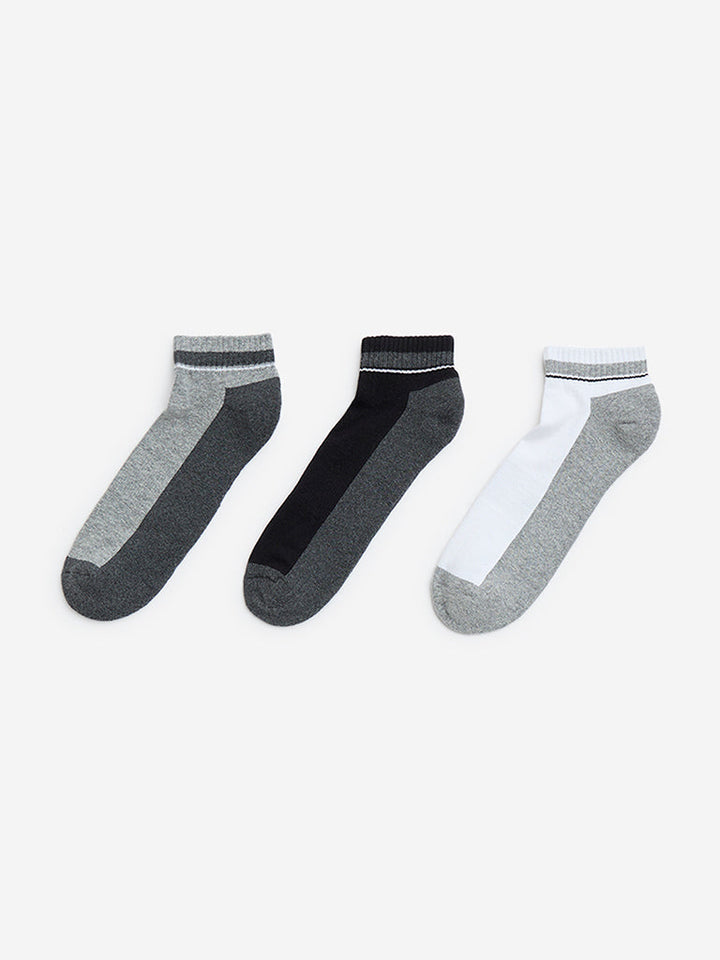 WES Lounge Grey Colour-Blocked Cotton-Blend Socks - Pack of 3