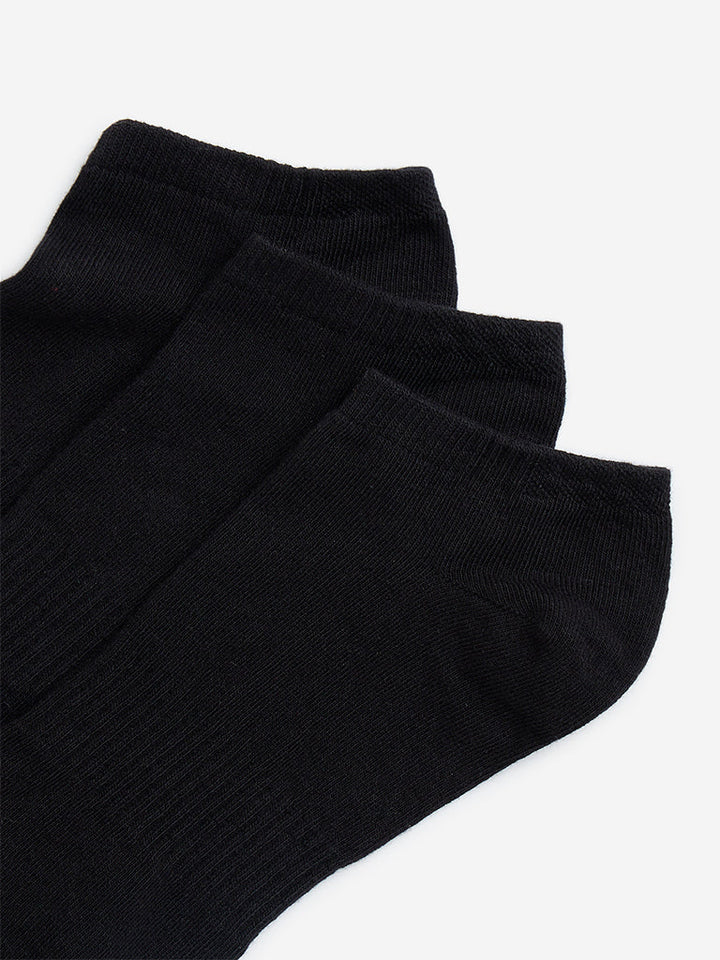 WES Lounge Black Solid Cotton-Blend Socks - Pack of 3
