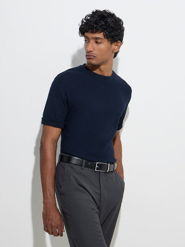 WES Formals Navy Solid Slim-Fit T-Shirt
