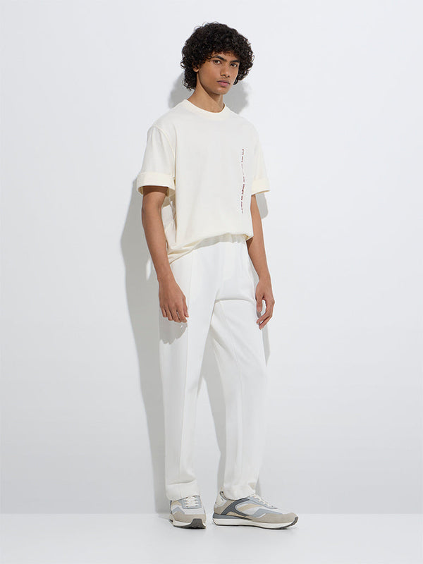 Studiofit Off-White Text Design Relaxed-Fit Cotton T-Shirt