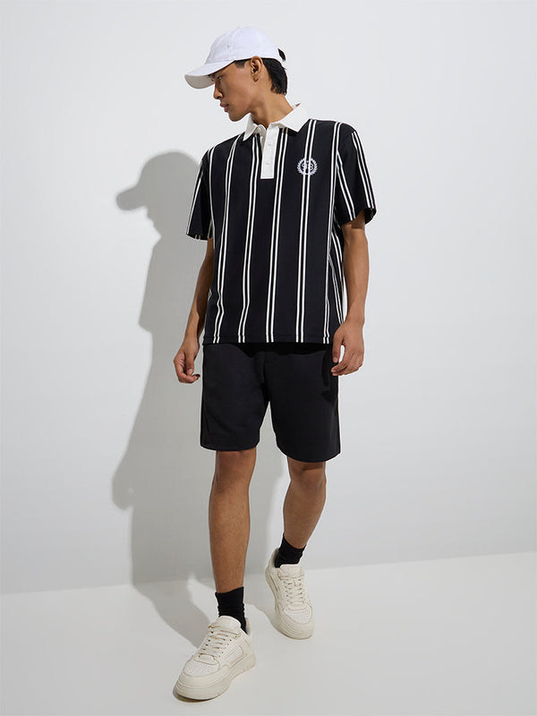 Studiofit Black Solid Relaxed-Fit Mid-Rise Shorts