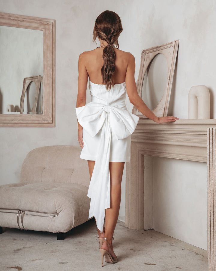 Attention Getter Strapless Bow Detailed Mini Dress