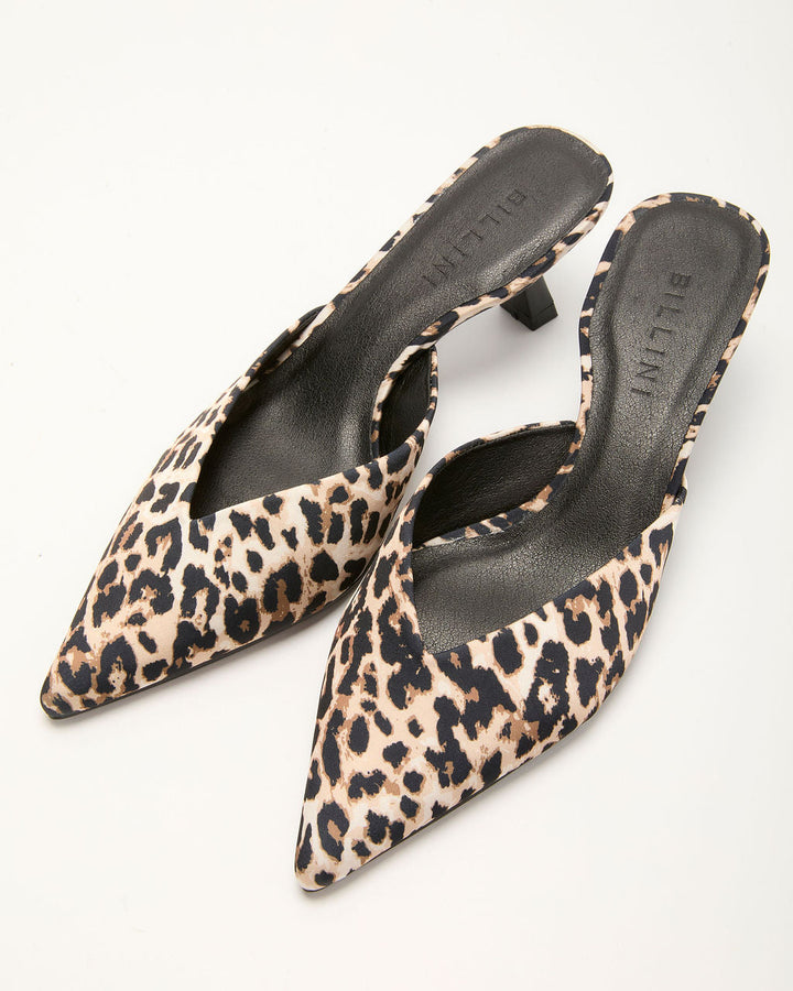 Wild Mood Leopard Pointed Toe Mule