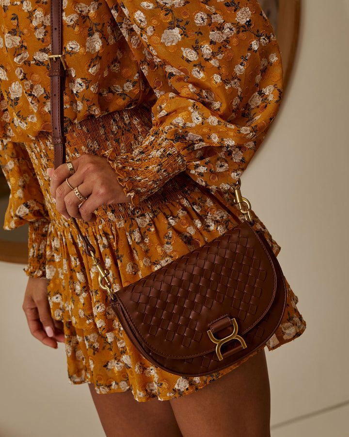 Annalyn Woven Crossbody Bag Chocolate O S