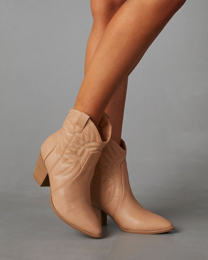 Stylish Bandit Ankle Western Booties Toffee